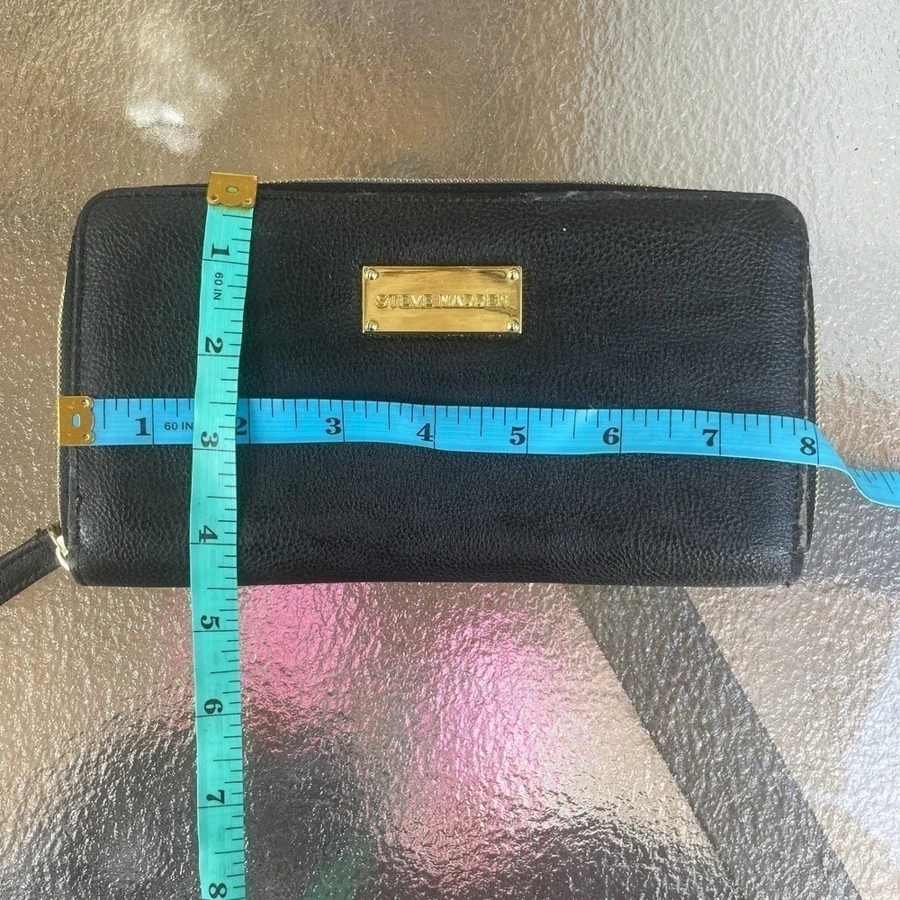 Steve Madden Black Leather Full Size Zip-Around  Wallet